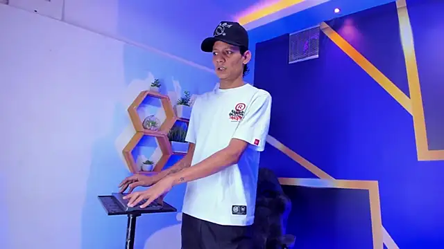 Imperialboys 2 online show from October 6, 2025, 3:48 am