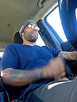 Snapshot of Justahungdad chatting on September 25, 2025, 9:29 pm Justahungdad online show from September 25, 2025, 9:29 pm