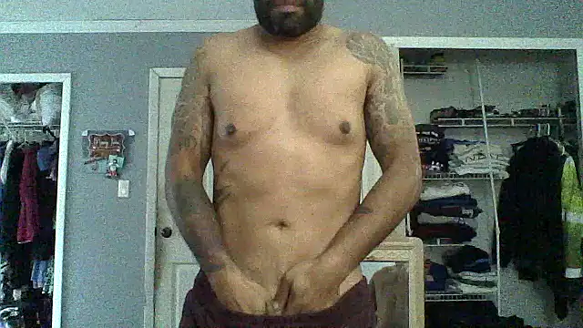 Snapshot of Justahungdad chatting on October 10, 2025, 2:05 pm Justahungdad online show from October 10, 2025, 2:05 pm