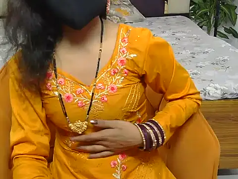 Snapshot of Lovelyy-couple chatting on September 22, 2025, 4:20 pm Lovelyy-couple online show from September 22, 2025, 4:20 pm