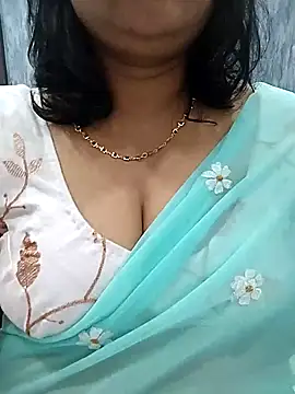 Snapshot of divya-jannu chatting on November 5, 2025, 5:57 pm divya-jannu online show from November 5, 2025, 5:57 pm