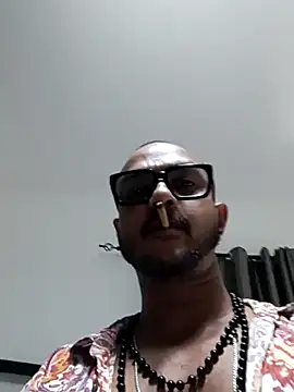 LVEZEX online show from September 25, 2025, 7:23 am