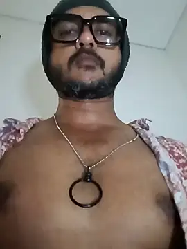 LVEZEX online show from October 14, 2025, 5:14 pm