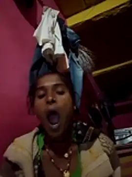 Hot reshmaji online show from November 23, 2025, 3:34 pm