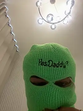 Snapshot of BabyBluexox chatting on September 27, 2025, 5:45 am BabyBluexox online show from September 27, 2025, 5:45 am