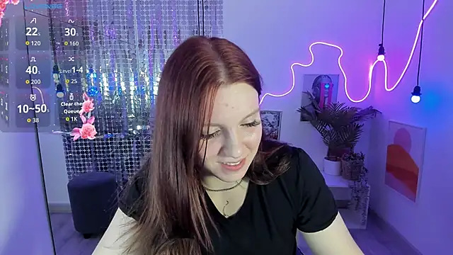 Snapshot of Layla_Glam chatting on October 20, 2025, 5:46 pm Layla Glam online show from October 20, 2025, 5:46 pm