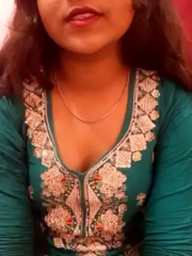 Snapshot of pari_rani7 chatting on March 10, 2026, 4:06 am pari rani7 online show from March 10, 2026, 4:06 am