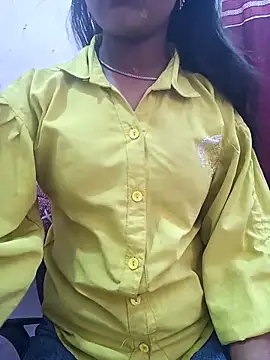 Snapshot of pari_rani7 chatting on April 2, 2026, 5:38 am pari rani7 online show from April 2, 2026, 5:38 am