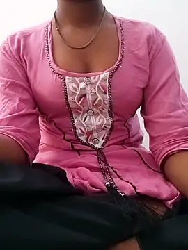 Snapshot of pari_rani7 chatting on May 26, 2026, 4:19 am pari rani7 online show from May 26, 2026, 4:19 am