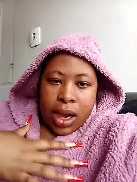 BubblyBeautiful online show from October 19, 2025, 11:55 am