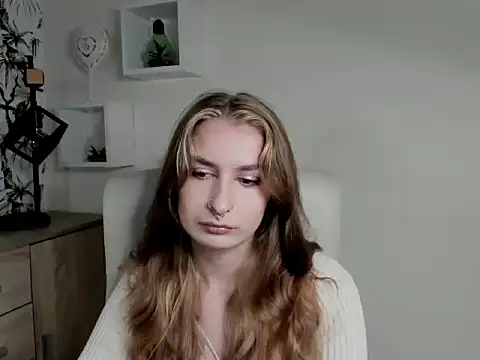 NinaBlond1 online show from September 29, 2025, 6:07 am