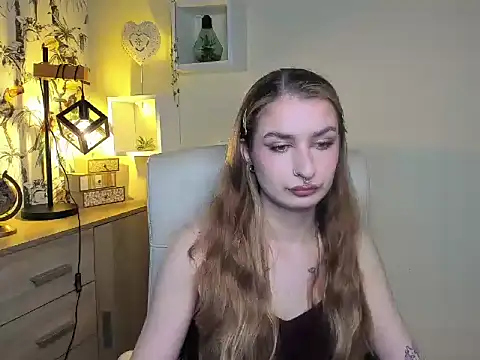 Snapshot of NinaBlond1 chatting on November 12, 2025, 6:36 am NinaBlond1 online show from November 12, 2025, 6:36 am