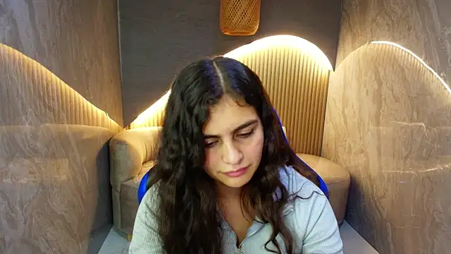 dany r  online show from October 28, 2025, 1:14 pm