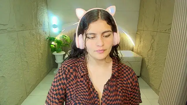 dany r  online show from March 31, 2026, 1:11 pm