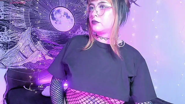 Hallucigenia  online show from November 20, 2025, 6:40 pm