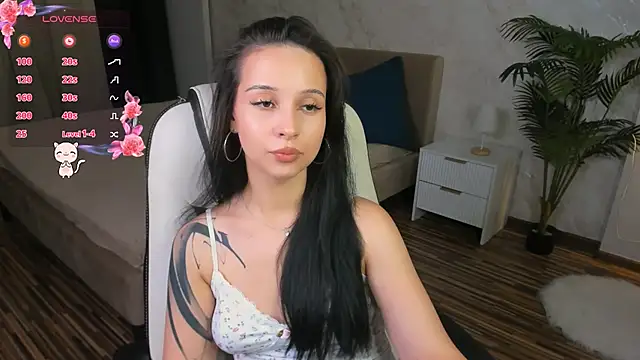StarlitFairy online show from October 16, 2025, 5:52 am