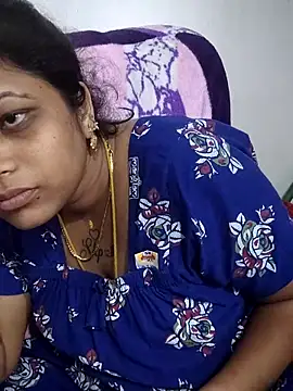 Snapshot of sweetqueen143 chatting on May 7, 2026, 6:08 am sweetqueen143 online show from May 7, 2026, 6:08 am