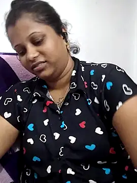 Snapshot of sweetqueen143 chatting on May 17, 2026, 6:55 am sweetqueen143 online show from May 17, 2026, 6:55 am