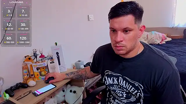 ryden 01 online show from November 14, 2025, 5:11 pm