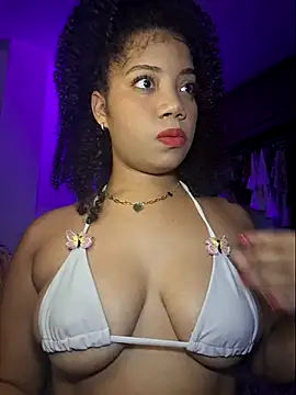 Snapshot of hottielatina chatting on November 8, 2025, 10:52 pm hottielatina online show from November 8, 2025, 10:52 pm