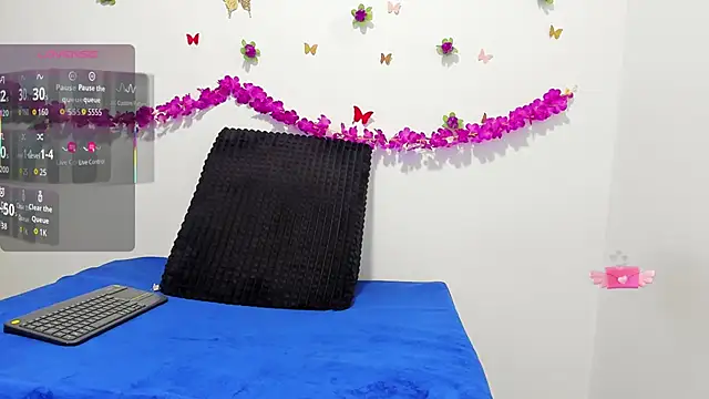 Annniie22 online show from January 17, 2026, 7:35 am