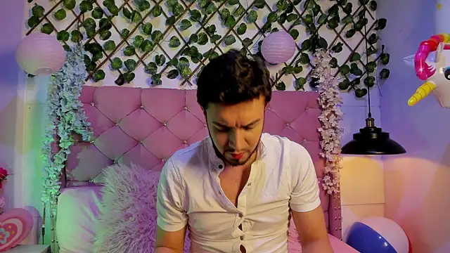 Prince-Dalton online show from November 21, 2025, 7:34 pm