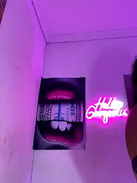 Snapshot of becca_wilsson chatting on November 25, 2025, 10:15 am becca wilsson online show from November 25, 2025, 10:15 am