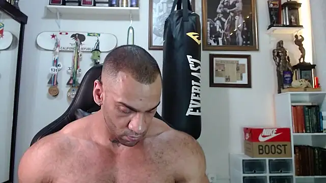 henryhadesflirt online show from November 18, 2025, 10:14 pm