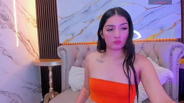 Snapshot of MIA_RUSSELL_ chatting on October 4, 2025, 7:56 pm MIA RUSSELL online show from October 4, 2025, 7:56 pm