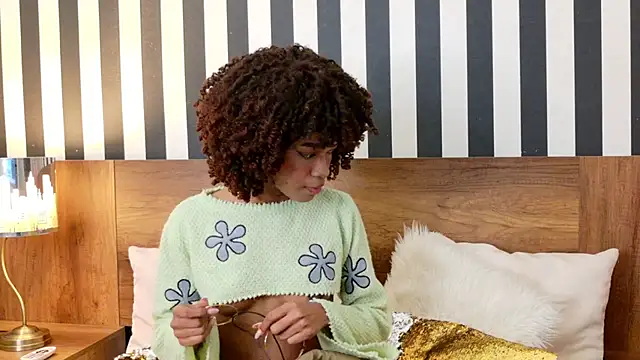 Stellaciel  online show from October 26, 2025, 2:23 pm