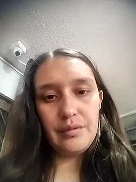 Karla-giraldo  online show from October 17, 2025, 9:28 pm