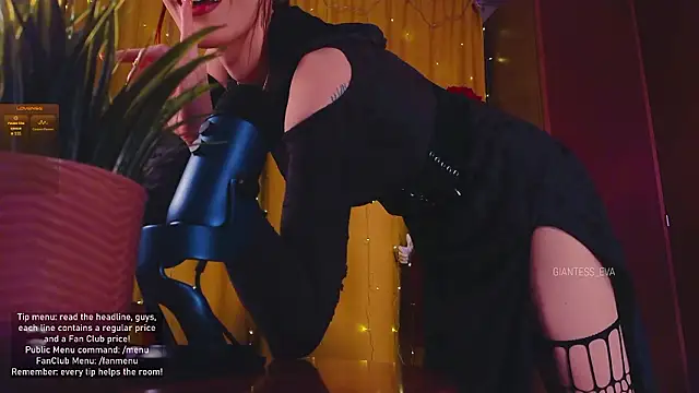 Snapshot of Giantess_Eva chatting on January 31, 2026, 9:46 pm Giantess Eva online show from January 31, 2026, 9:46 pm