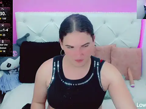 x daniiela x online show from October 24, 2025, 7:32 pm