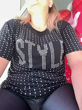 Valeriacris online show from June 9, 2026, 3:12 pm