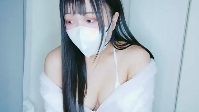  miumiu 2525 online show from October 9, 2025, 3:37 am