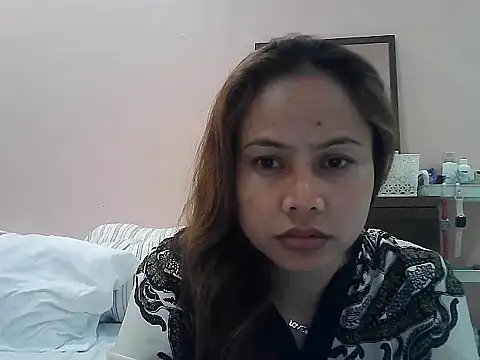 Amarrahlyn online show from November 17, 2025, 9:48 am