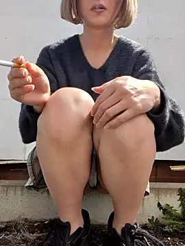 takusaki223 online show from April 26, 2026, 4:21 am