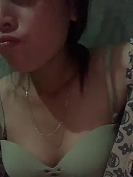 Halyy xx online show from October 19, 2025, 11:55 am