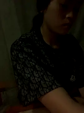 Halyy xx online show from November 10, 2025, 5:56 pm