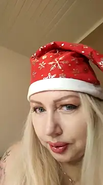 MarinaMargo online show from November 30, 2025, 6:34 pm