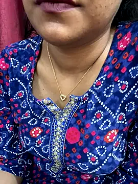 hottyanu03 online show from October 18, 2025, 6:37 am