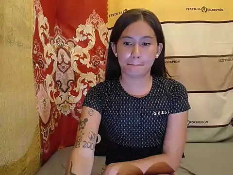 girlyesha online show from October 8, 2025, 10:46 am