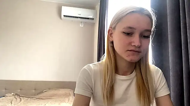 TwinedPeril online show from October 24, 2025, 7:05 am