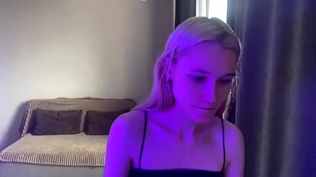 TwinedPeril online show from November 14, 2025, 7:07 am