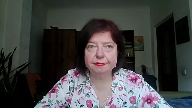 Snapshot of Violet_Pulse chatting on May 2, 2026, 9:14 am Violet Pulse online show from May 2, 2026, 9:14 am