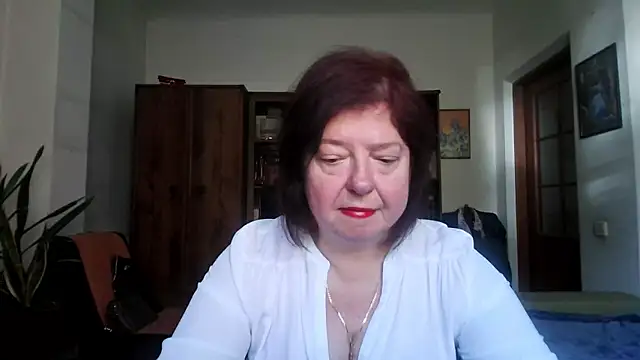 Snapshot of Violet_Pulse chatting on May 7, 2026, 9:58 am Violet Pulse online show from May 7, 2026, 9:58 am