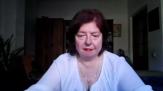 Snapshot of Violet_Pulse chatting on May 21, 2026, 1:29 pm Violet Pulse online show from May 21, 2026, 1:29 pm
