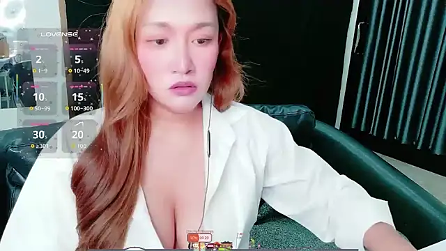 Snapshot of Lalacream12 chatting on May 2, 2026, 5:40 pm Lalacream12 online show from May 2, 2026, 5:40 pm
