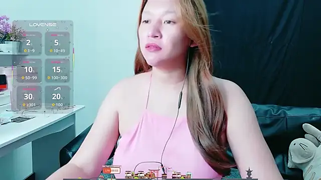 Snapshot of Lalacream12 chatting on May 21, 2026, 7:15 am Lalacream12 online show from May 21, 2026, 7:15 am
