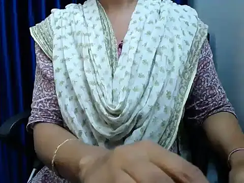 priya gupta7 online show from October 17, 2025, 2:19 pm